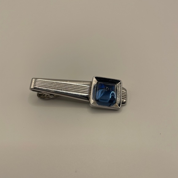 Vintage Mid-century Silver Tone Tie Clip Bold Square Blue Stone Retro Gentlemen - Picture 7 of 9